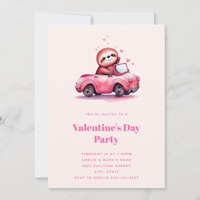 Invitación Cute Sloth in a Pink Convertible Valentine's Day (Anverso)