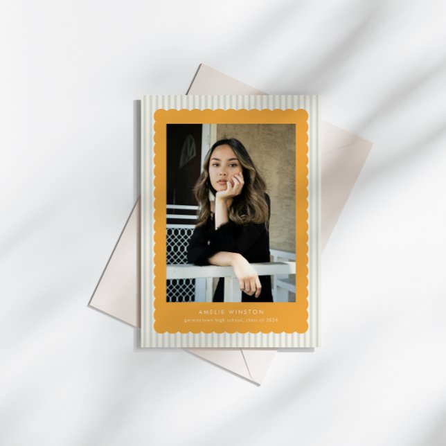 Invitación Cute Stripes Scallops Border Grad Announcement (Subido por el creador)