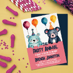 Invitación Cute Watercolor Bears Chica Birthday Party Animal<br><div class="desc">¡Haz de la fiesta de cumpleaños de tu niñita una aventura mágica con nuestra encantadora invitación de cumpleaños a la fiesta de los osos de la acuarela! Este encantador diseño cuenta con dos osos adorables vestidos con gorras rosados de cumpleaños, dulzura y alegría irradiantes. Detrás de ellas, cuatro globos rosa...</div>