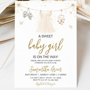 Invitación Daisy Es una niña Ropa de bebé Baby Shower