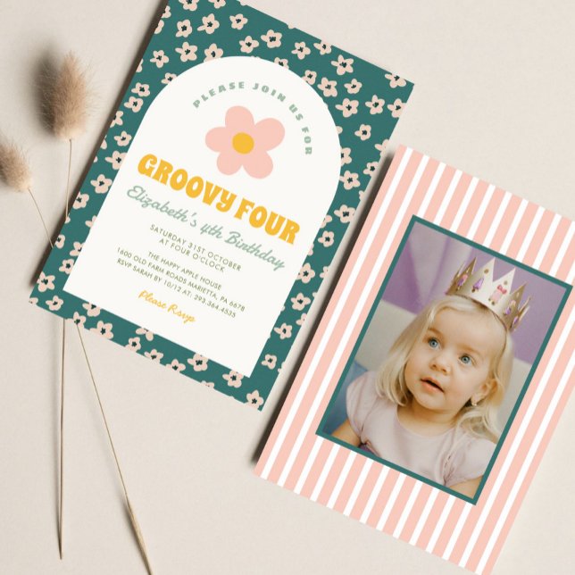 Invitación Daisy Floral Verde rosa Groovy Chica Cumpleaños (Subido por el creador)