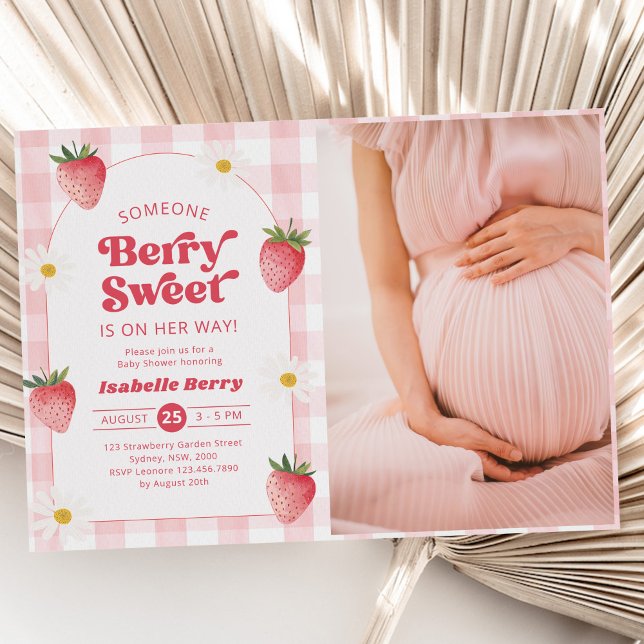 Invitación Daisy Strawberry Berry Sweet Baby Shower Photo (Subido por el creador)