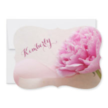 Dama de honor de peonía rosa con cinta