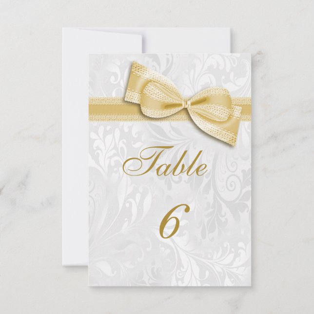 Invitación Damasco blanco y arco falso dorado (Reverso)
