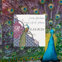 Damasco de pavo real de la marina y frambuesa salv