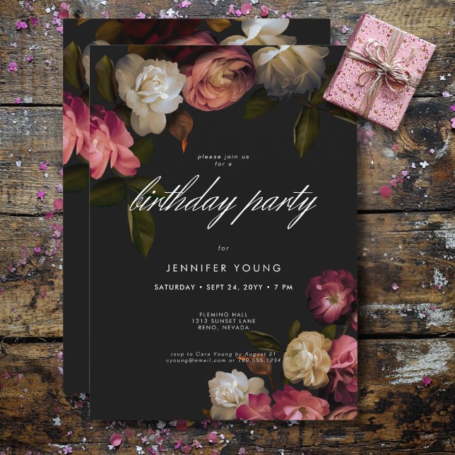 Invitación Dark Moody Burgundy y Cream Peonies Black Birday (Dark Moody Burgundy & Cream Peonies Black Birthday Invitation)