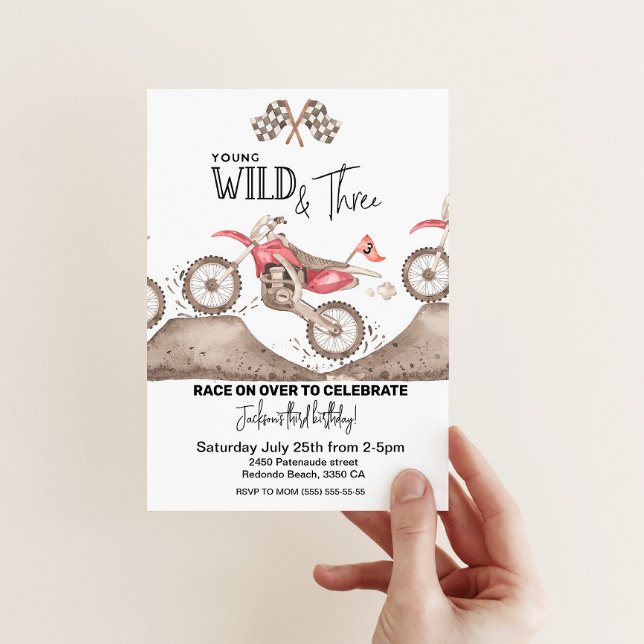 Invitación de 3 años a Dirt Bike Young Wild y Dirt (Red Dirt Bike, YOUNG WILD AND THREE)