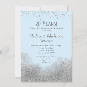 Invitación de aniversario de confeti azul plateado