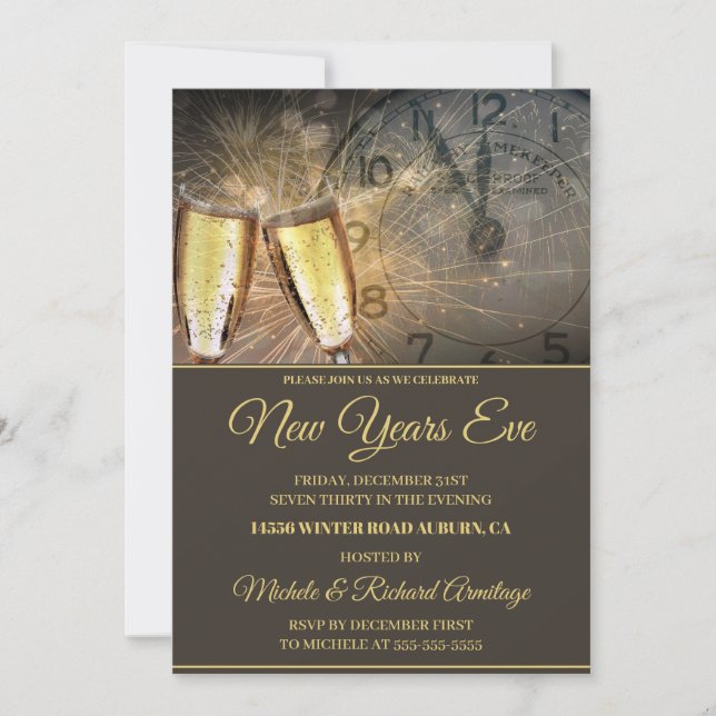 Invitación de Año Nuevo con champán y reloj con es (Anverso)