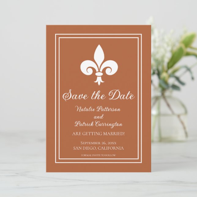 Invitación de Anuncio de Boda Fleur de Lis Óxido (Anverso de pie)