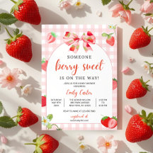 Invitación de Baby Shower Alguien Fresa Dulce