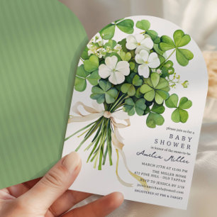 Invitación de Baby Shower con Ramo de Tréboles