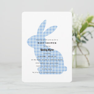 Invitación de baby shower de conejo de gingham azu