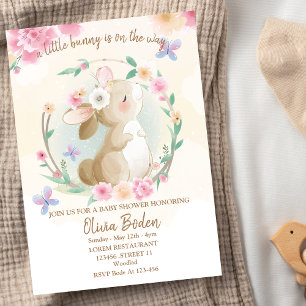 Invitación de Baby Shower de niña conejito rosa