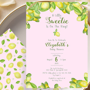 Invitación de Baby Shower de una pequeña niña dulc