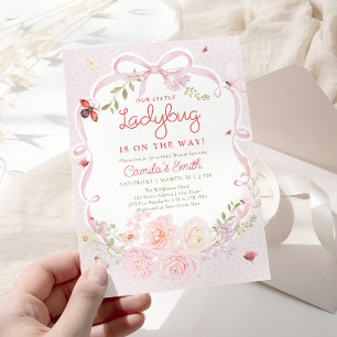 Invitación de Baby Shower Floral de Mariquita Niña