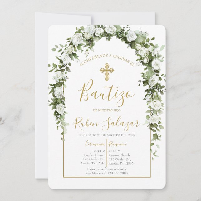 Invitación de bautismo con arco y flores blancas (Anverso)