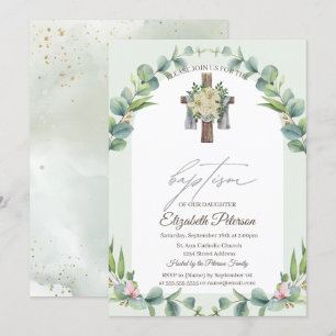 Invitación de bautizo de cruz de madera floral