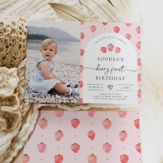 Invitación de Berry First Birthday | Fresa