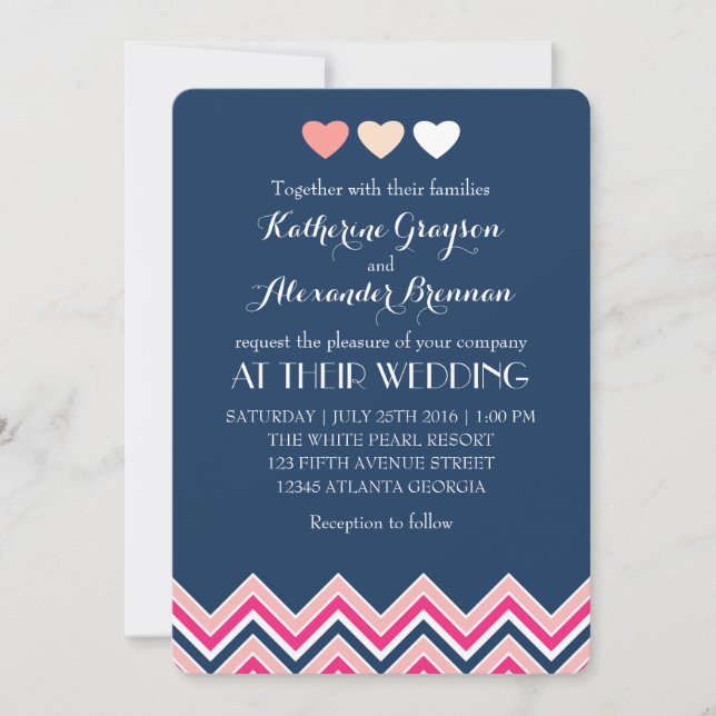 Invitación de boda azul marino y rosa con chevron  (Anverso)