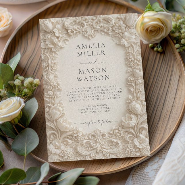 Invitación de boda barroca floral ornamentada de c (Cream Baroque Floral Ornate Wedding Invitation)