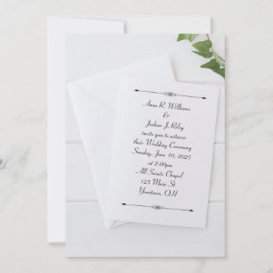 invitación de boda blanca con sobre con hiedra