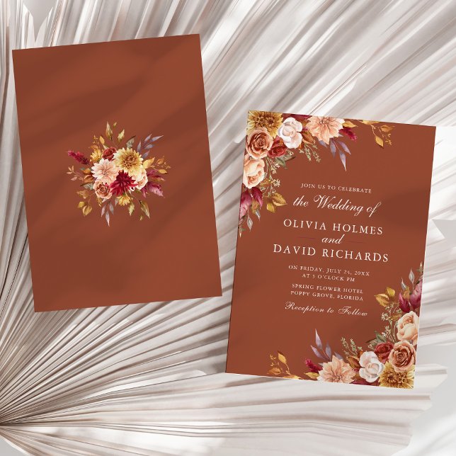 Invitación de boda boho de terracota elegante para (Boho Modern Burnt Orange Terracotta Floral Wedding Invitation on a sunny neutral dry palm leaf.)