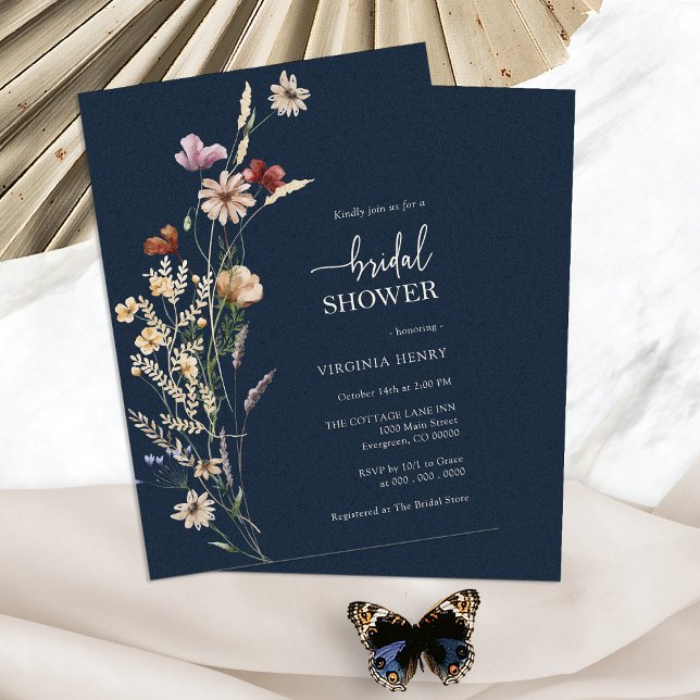 Invitación de boda boho floral azul marino (Navy Blue Boho Floral Bridal Shower Invitation by Painted Paperie
)