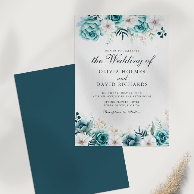Invitación de Boda Botánica Floral Verde Azul Mode (Modern Off-White Teal Floral Wedding Invitation on a white table.)