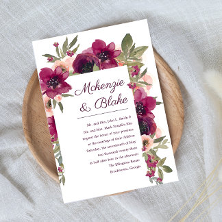 Invitación de boda con acuarela floral tono borgoñ