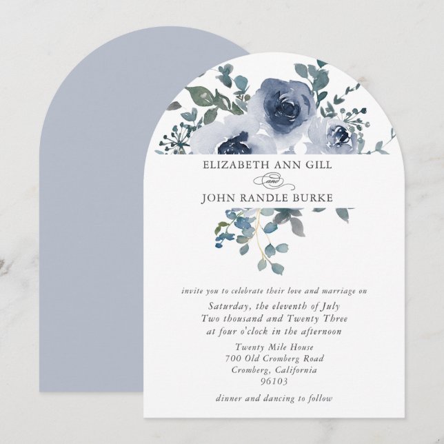 Invitación de boda con arco floral azul polvorient (Anverso / Reverso)