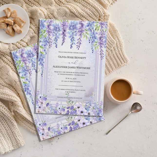 Invitación de Boda con Arco Floral de Wisteria Lav (Lavender Wisteria Floral Arch Wedding Invitation | Romantic Purple Garden Wedding Invite)