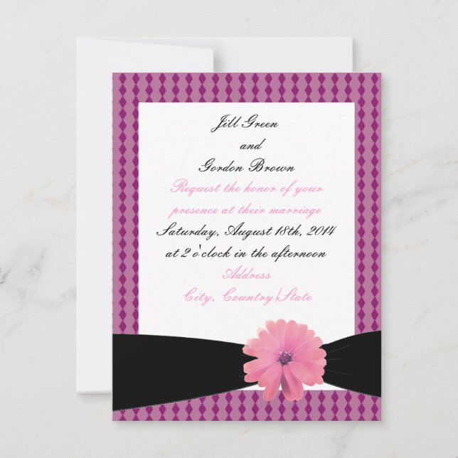 Invitación de boda con flor rosa y cinta negra (Anverso)