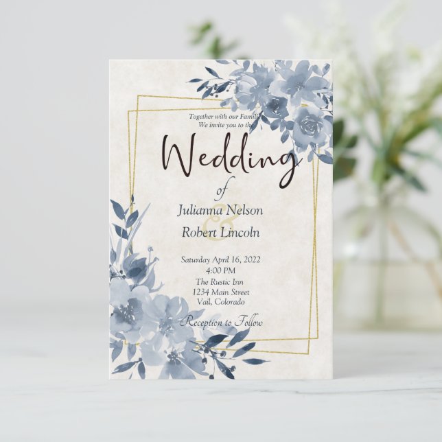 Invitación de boda con flores de acuarela azul y m (Anverso de pie)