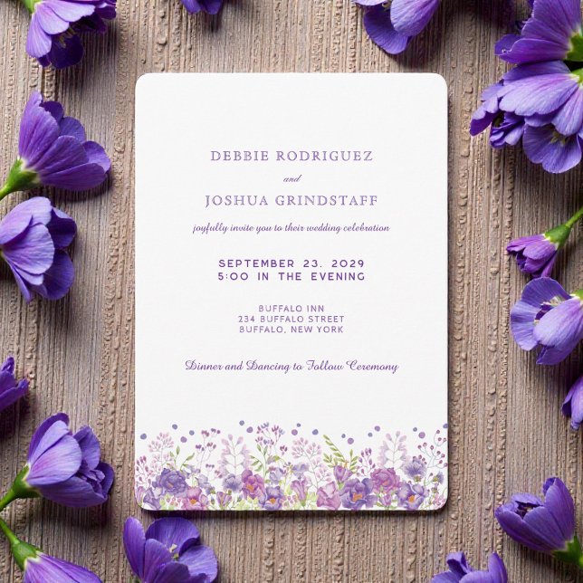 Invitación de boda con flores silvestres púrpura (Subido por el creador)