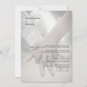 Invitación de boda con foto de manos moderna