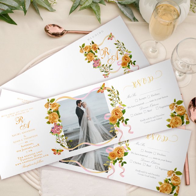 Invitación de boda con foto de monograma de cinta  (Elegant Rose Ribbon Monogram Photo Invitation Card.)