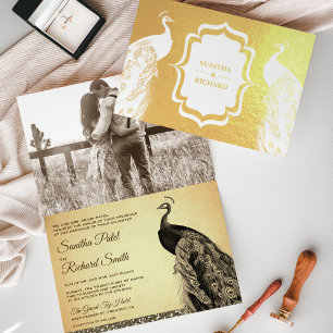 Invitación de boda con foto de pavo real sepia con