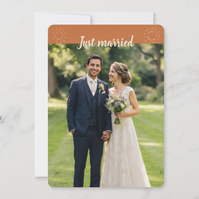 Invitación de boda con foto de sol rústico y flore (Reverso)