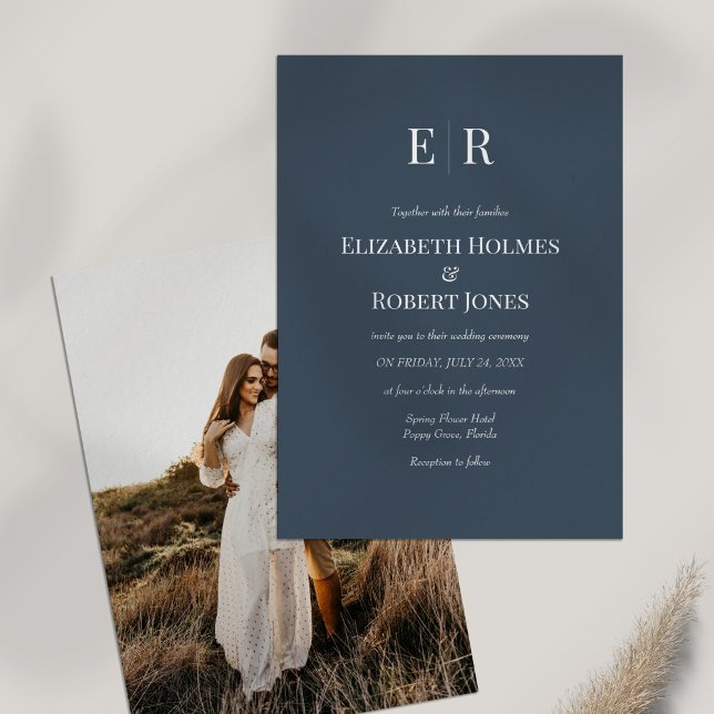 Invitación de Boda con Monograma Azul Pizarra y Fo (Slate Blue Monogram Custom Photo Wedding Invitation on white table with dry wildflower.)