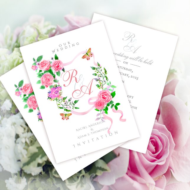Invitación de boda con monograma de cinta de rosa  (Elegant Pink Rose Ribbon Monogram Invitation Card.)