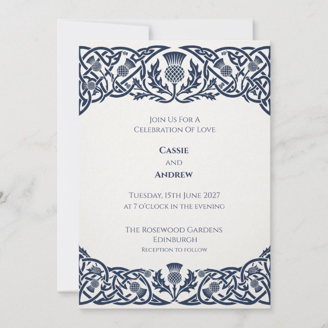 Invitación de boda con nudo celta azul marino (Anverso)