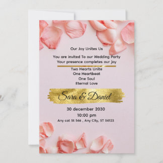 Invitación de boda con pétalos de rosa rosada romá