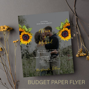 Invitación de boda con volantes de fotos florales