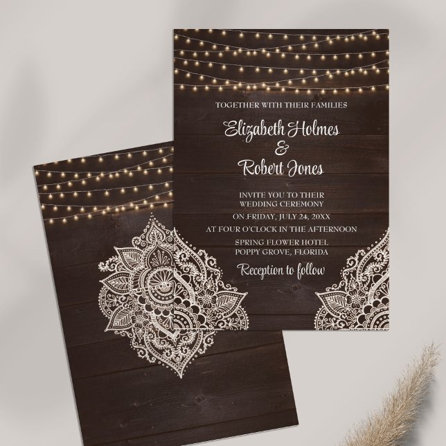 Invitación de Boda de Madera Rústica Marrón (Brown Rustic Wooden Wedding Invitation on white table)