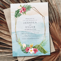 Invitación de boda de playa con flores tropicales