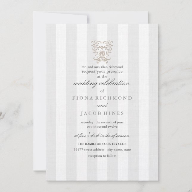 Invitación de boda de rayas grises y damasco marró (Anverso)