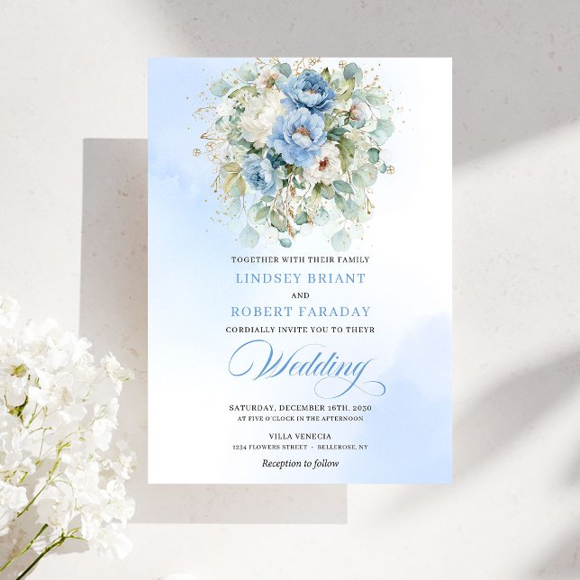 Invitación de boda dorada botánica de peonía azul  (Chic Dusty Blue Peony Botanical Gold Wedding Invite)