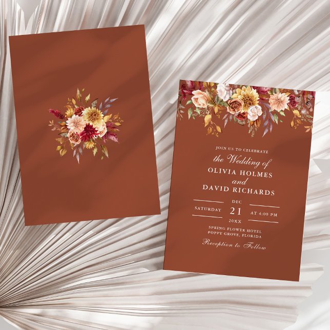 Invitación de boda elegante boho de terracota de o (Modern Burnt Orange Terracotta Wildflowers Wedding Invitation on a sunny neutral dry palm leaf.)