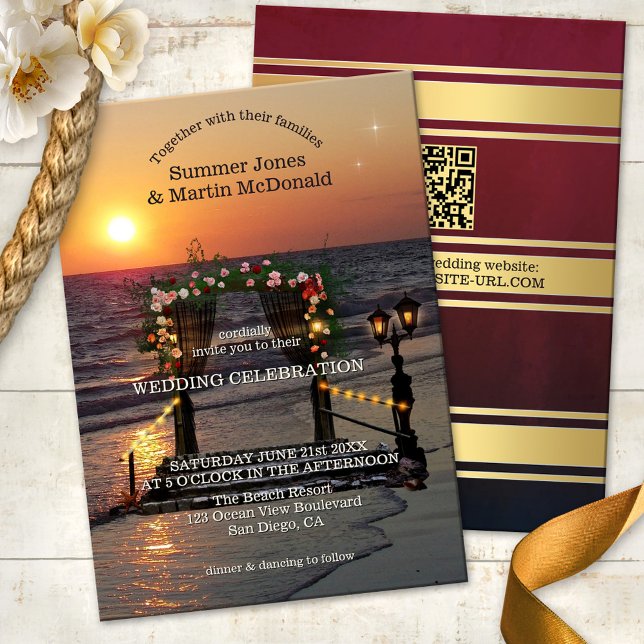 Invitación de boda en el Arbor de Rosas de Sunset  (Beach or destination wedding invitation featuring a sunset at sea with a festive rose arbor)